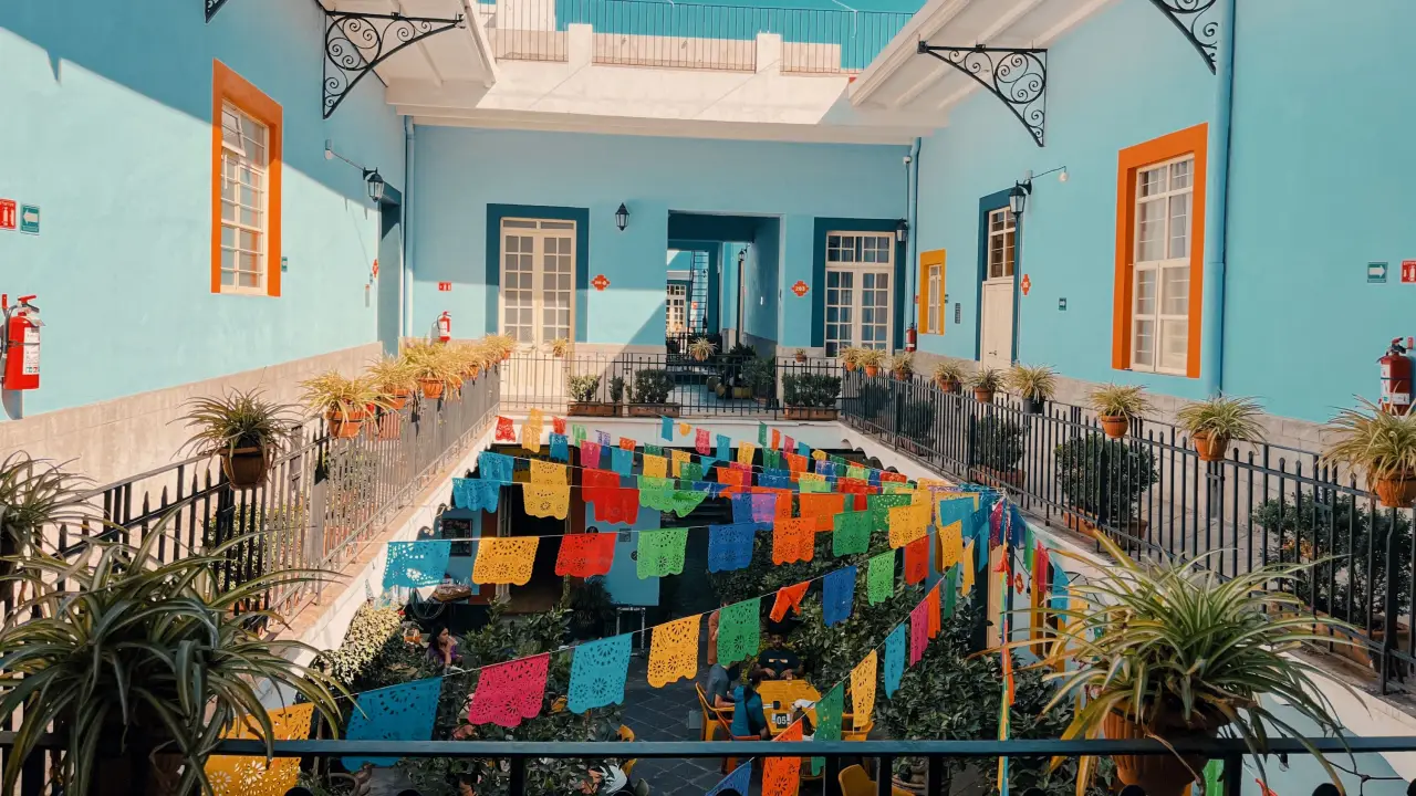 Cadena invierte 11 millones de pesos para abrir su cuarto hostal en México