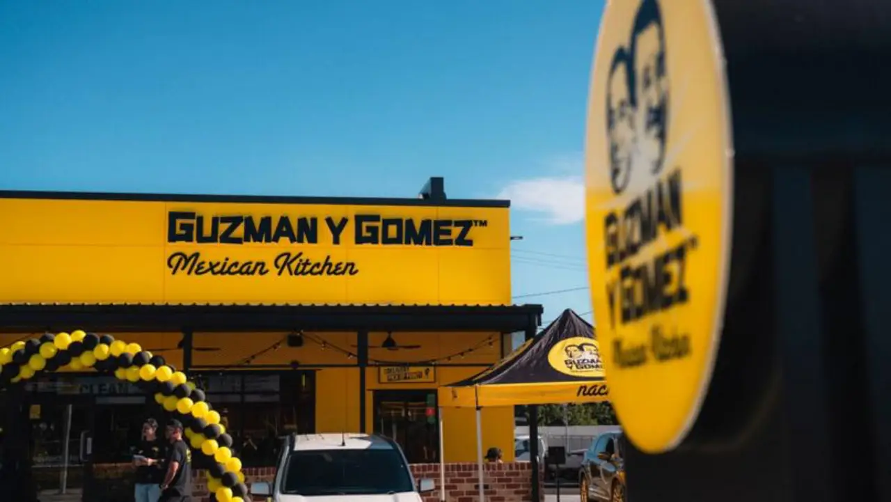Guzman y Gomez, la cadena australiana de comida mexicana, sube un 36% en su debut bursátil