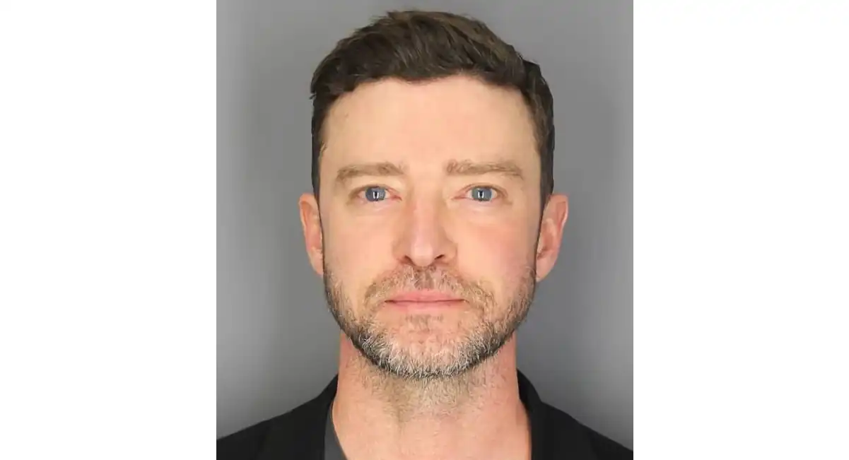 Cantante Justin Timberlake fue puesto en libertad sin fianza y acusado de conducir ebrio