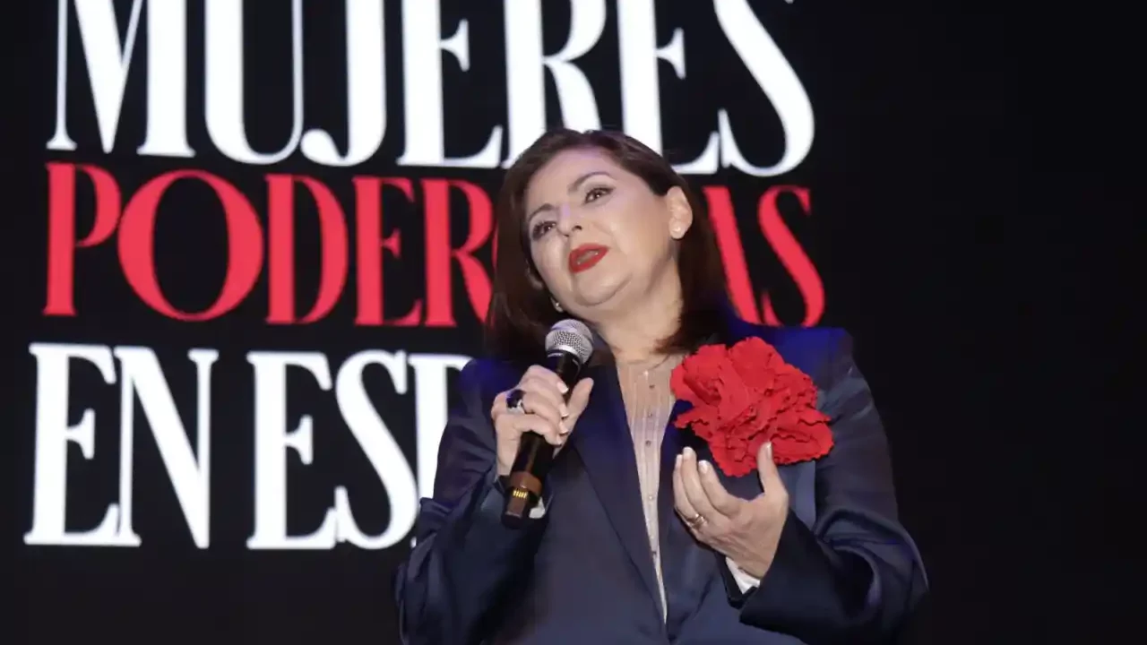 Mujeres Poderosas 2024: “Me comprometí a apoyar a las mujeres”, afirma la magistrada presidenta del TEPJF