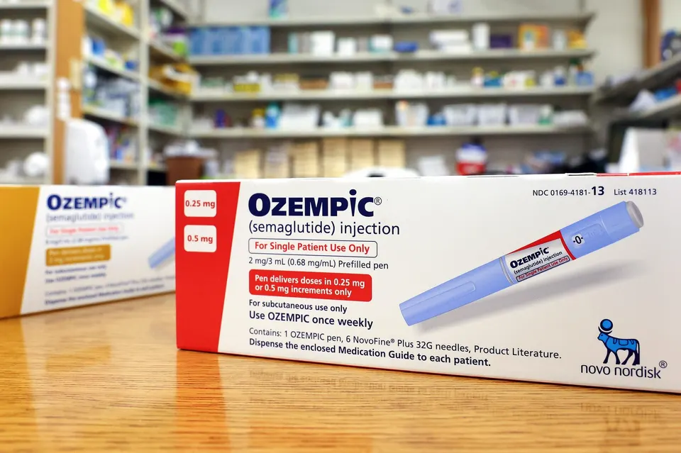 Estudio vincula a fármacos para bajar de peso Ozempic y Wegovy con una ceguera poco común