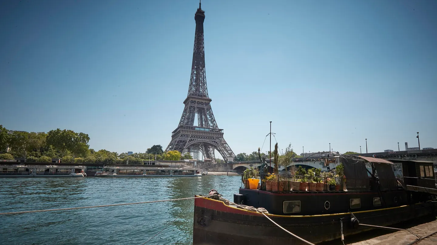 Alcaldesa de París nada en el Sena en medio de la contaminación: por esto, los eventos olímpicos podrían cancelarse