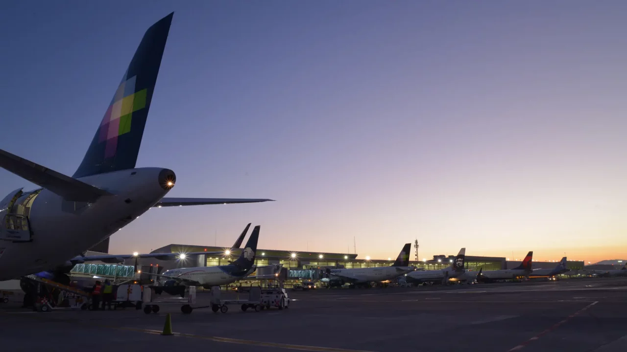 Aeropuerto de Guadalajara inaugura segunda pista y edificios