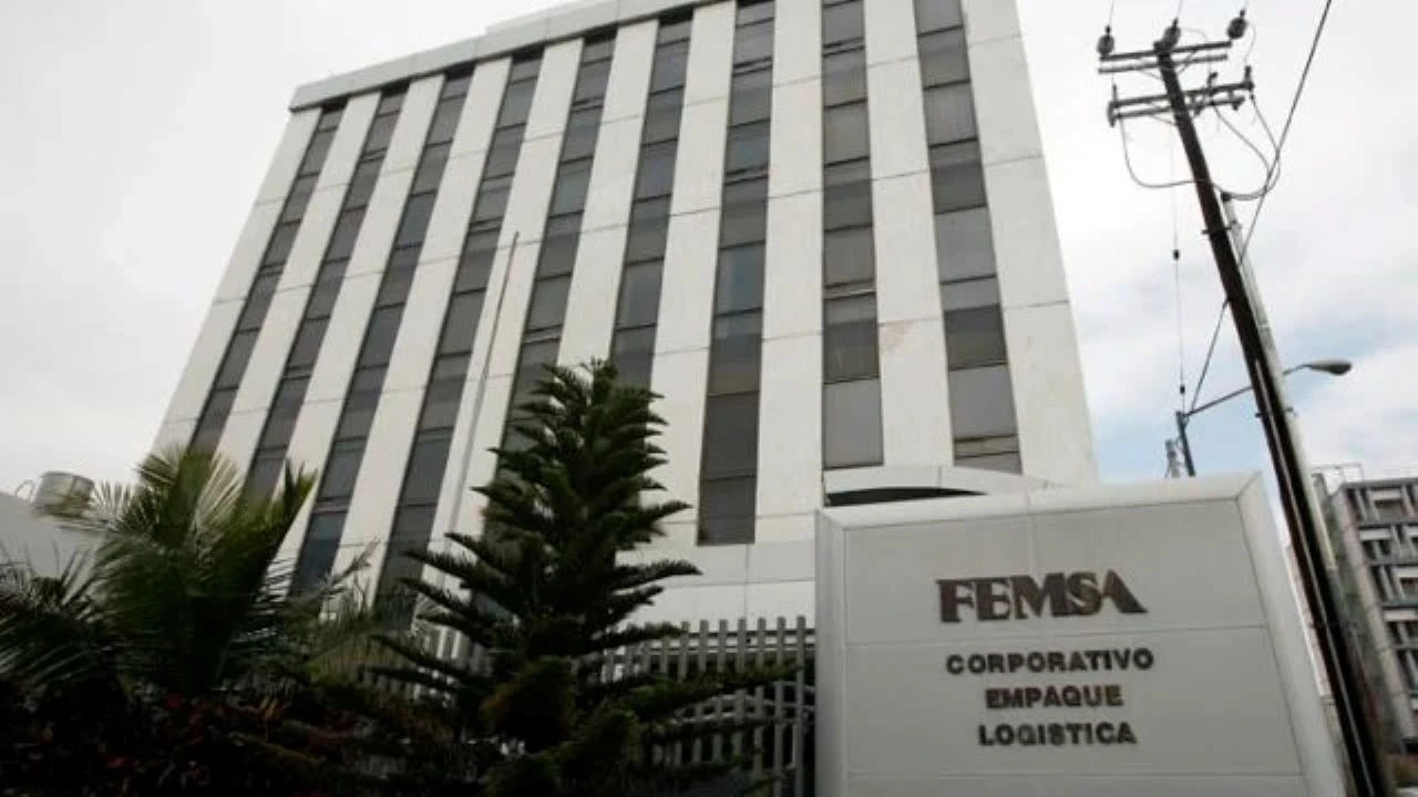 Femsa vende negocios de refrigeración y alimentos por 8,000 mdp