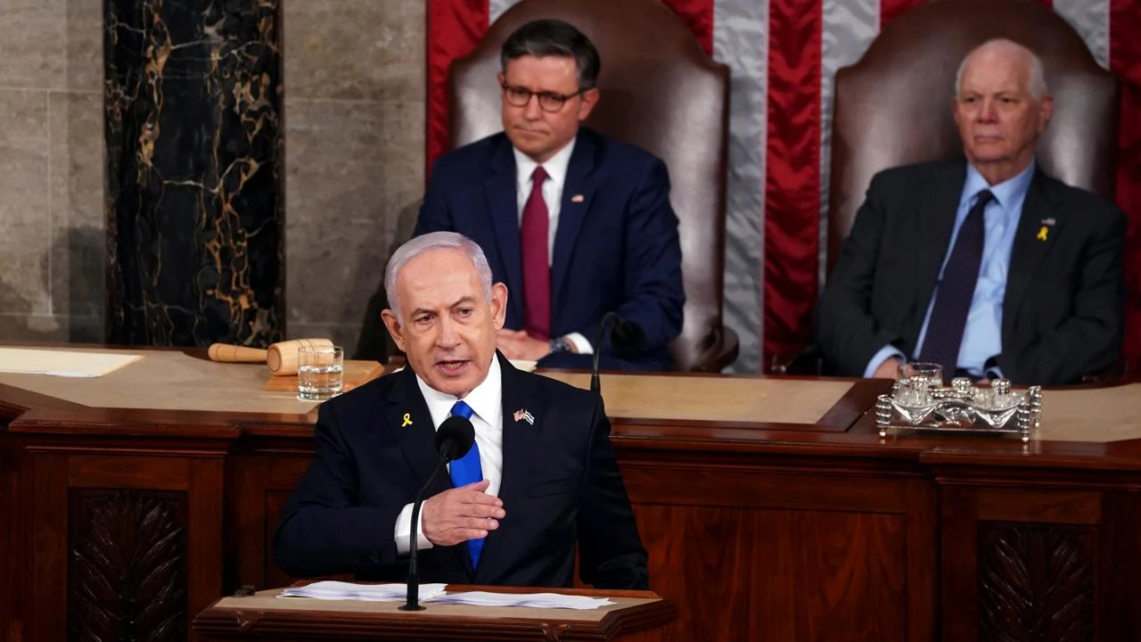 Netanyahu defiende ante Congreso de EU la guerra en Gaza y culpa a Irán de protestas