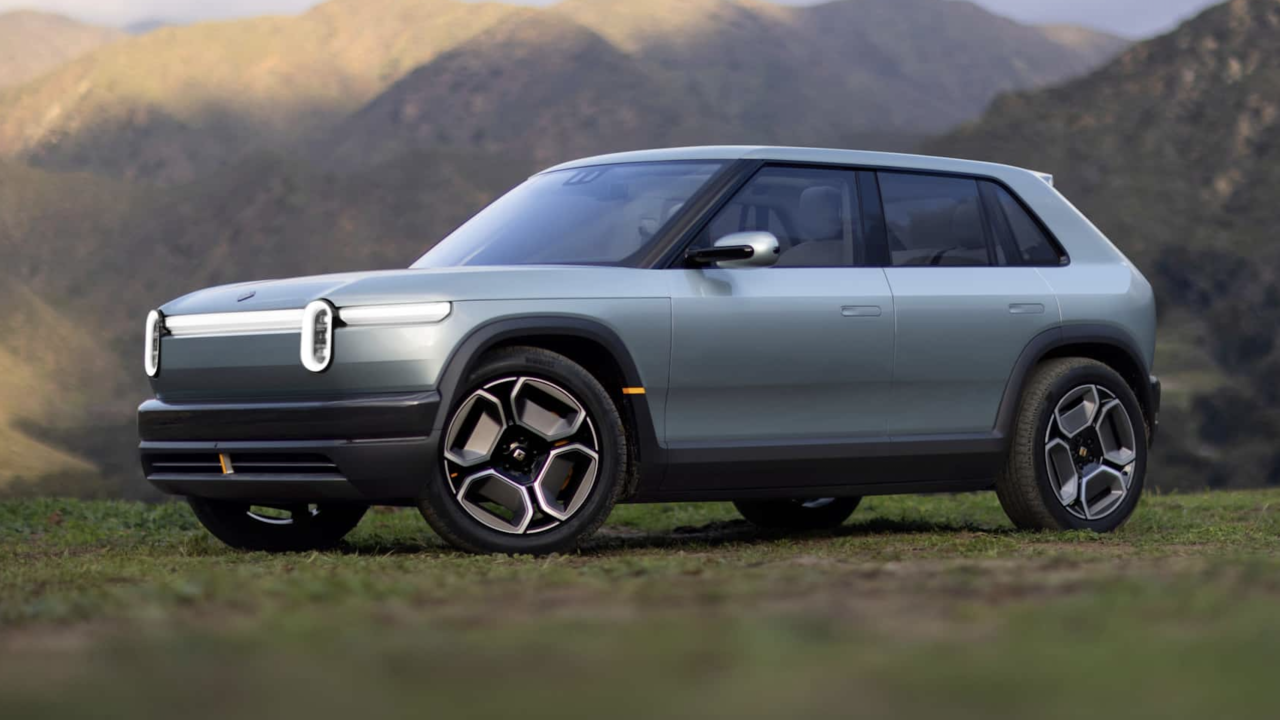 Rivian dice que no tiene planes de producir vehículos con VW