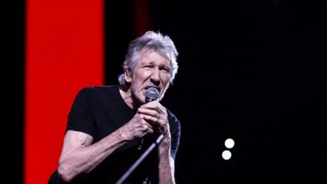 Roger Waters-WikiLeaks-Pink FLoyd