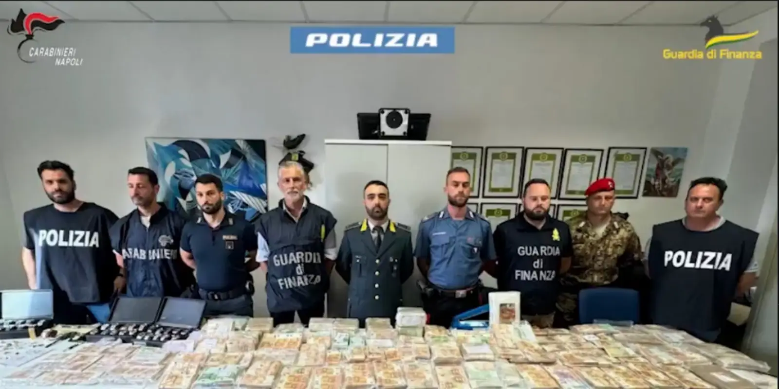 Encuentran el ‘tesoro’ de un mafioso en Nápoles con valor de 9 mde en dinero y joyas