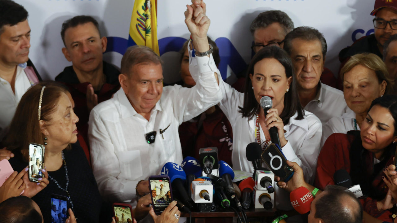 Machado pide estar atentos a transición en Venezuela y dice que González Urrutia debe asumir poder
