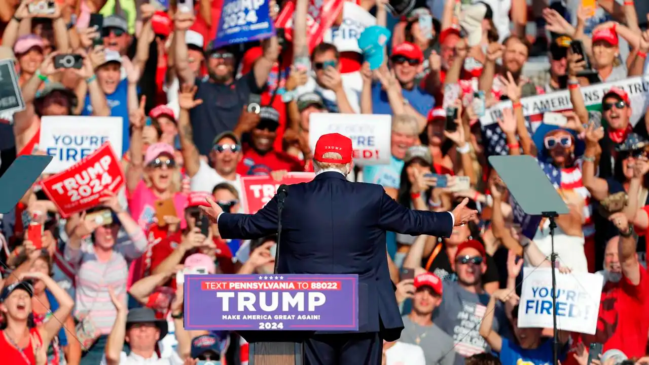 Grupo pro-Trump emprende campaña para purgar a los trabajadores federales ‘subversivos’
