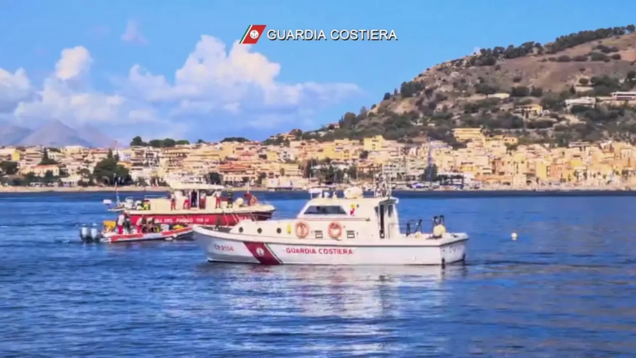 Un muerto y seis desaparecidos, entre ellos un millonario británico, tras naufragio de yate en costa de Sicilia