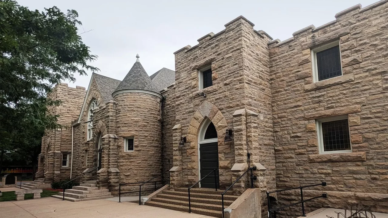 ¿Por qué esta iglesia de Colorado está poniendo su capilla en la blockchain?