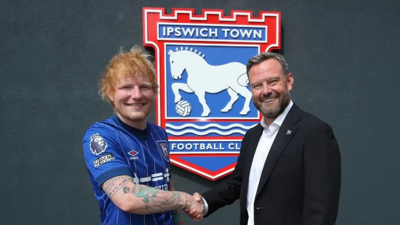 Ed Sheeran adquiere el 1.4% del Ipswich Town, recién ascendido a la Premier inglesa