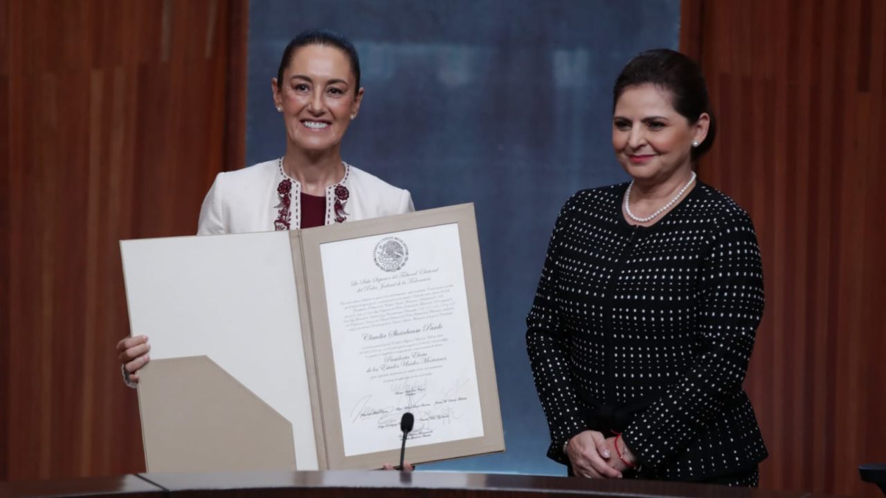 Tribunal Electoral entrega a Sheinbaum constancia que la acredita como presidenta electa de México