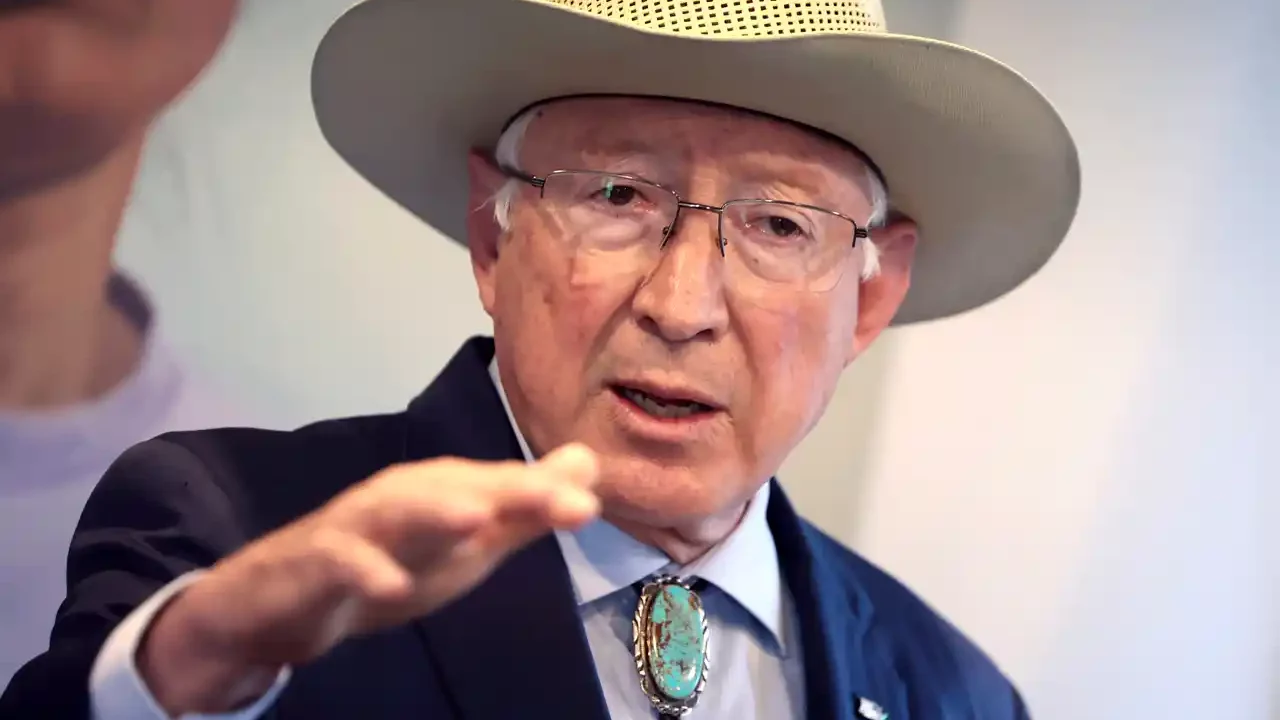 ‘Viene una sacudida con la llegada de Trump’: embajador Salazar