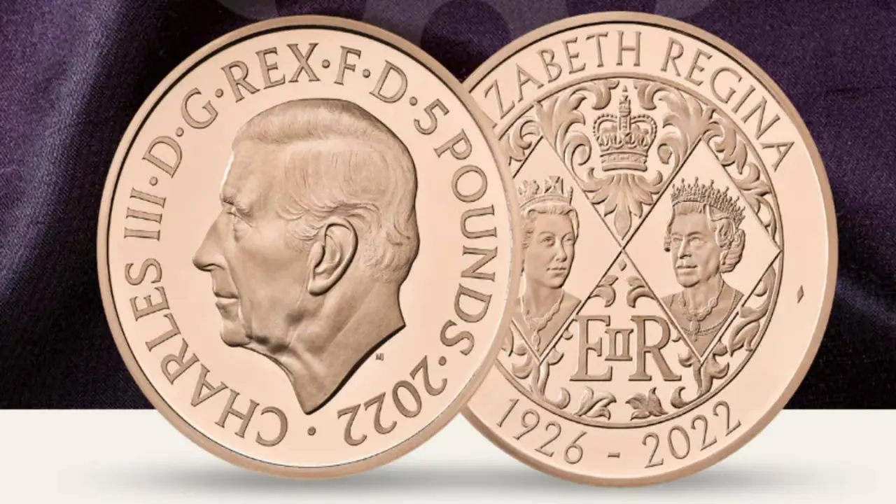Entran en circulación las primeras monedas de una libra con la imagen de Carlos III
