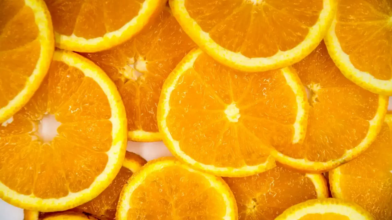 La sequía, el cambio climático y las plagas han disparado el precio de la naranja en México y el mundo