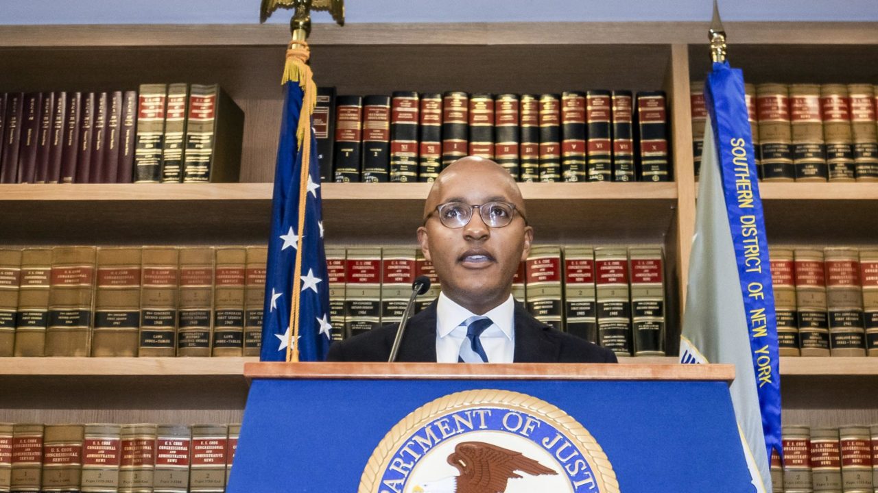Alcalde de NY, Eric Adams, es acusado de varios delitos de corrupción