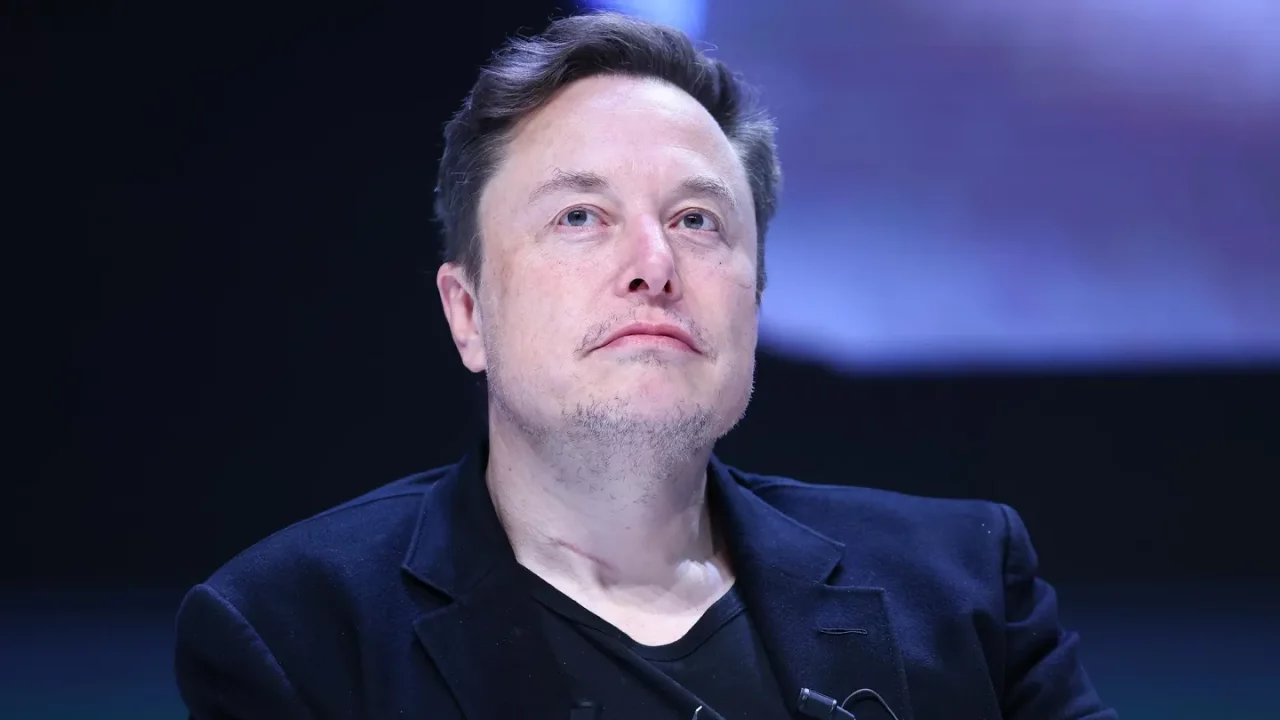 Elon Musk dice que le dará un hijo a Taylor Swift, lo que genera burlas en redes sociales