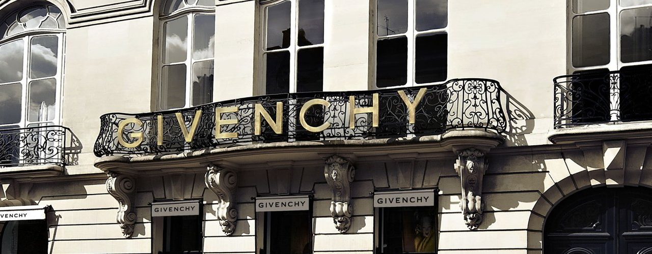 LVMH nombra a la diseñadora británica Sarah Burton directora creativa de Givenchy