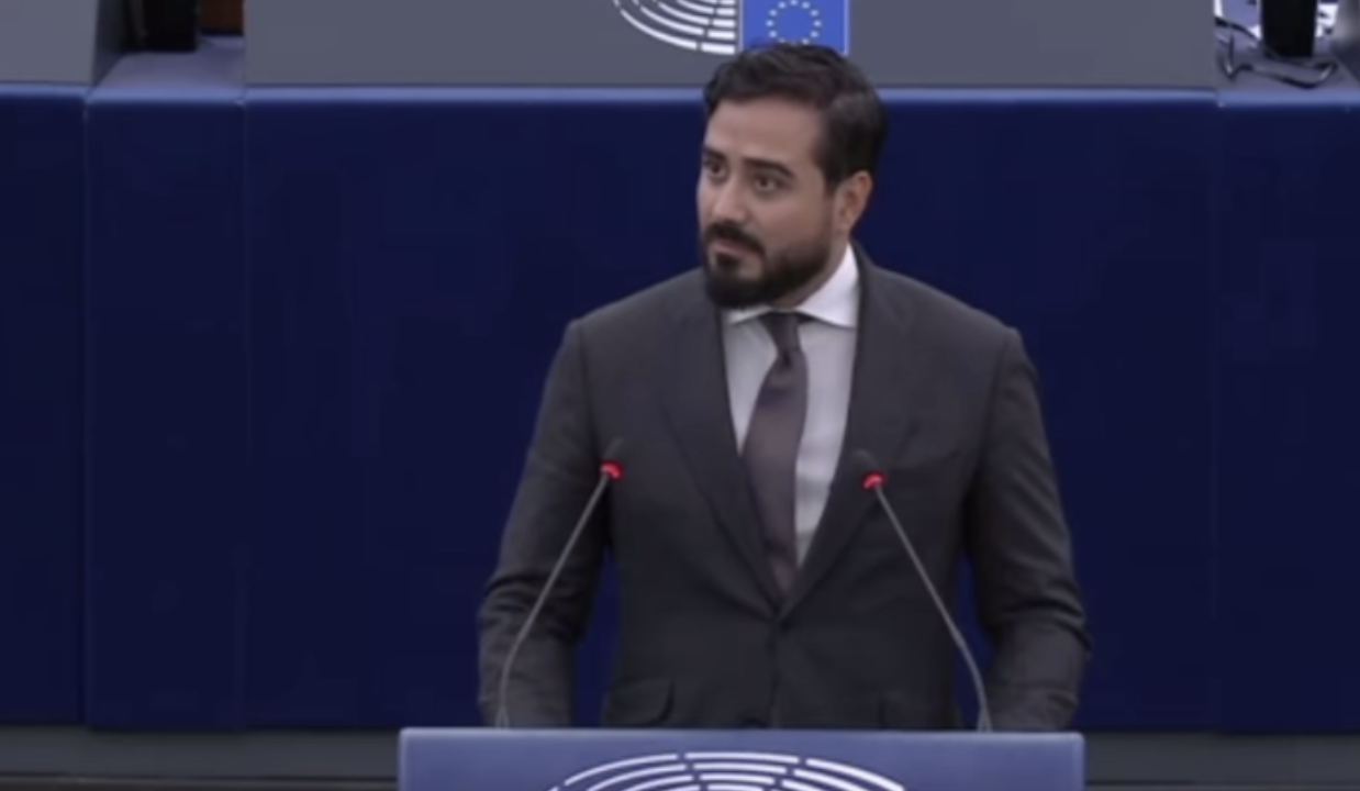 Alvise Pérez da cátedra sobre la libertad de expresión frente al Parlamento Europeo