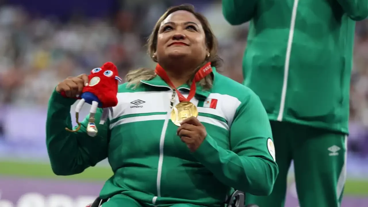 Gloria Zarza da a México su primer oro en los Paralímpicos de París en lanzamiento de peso