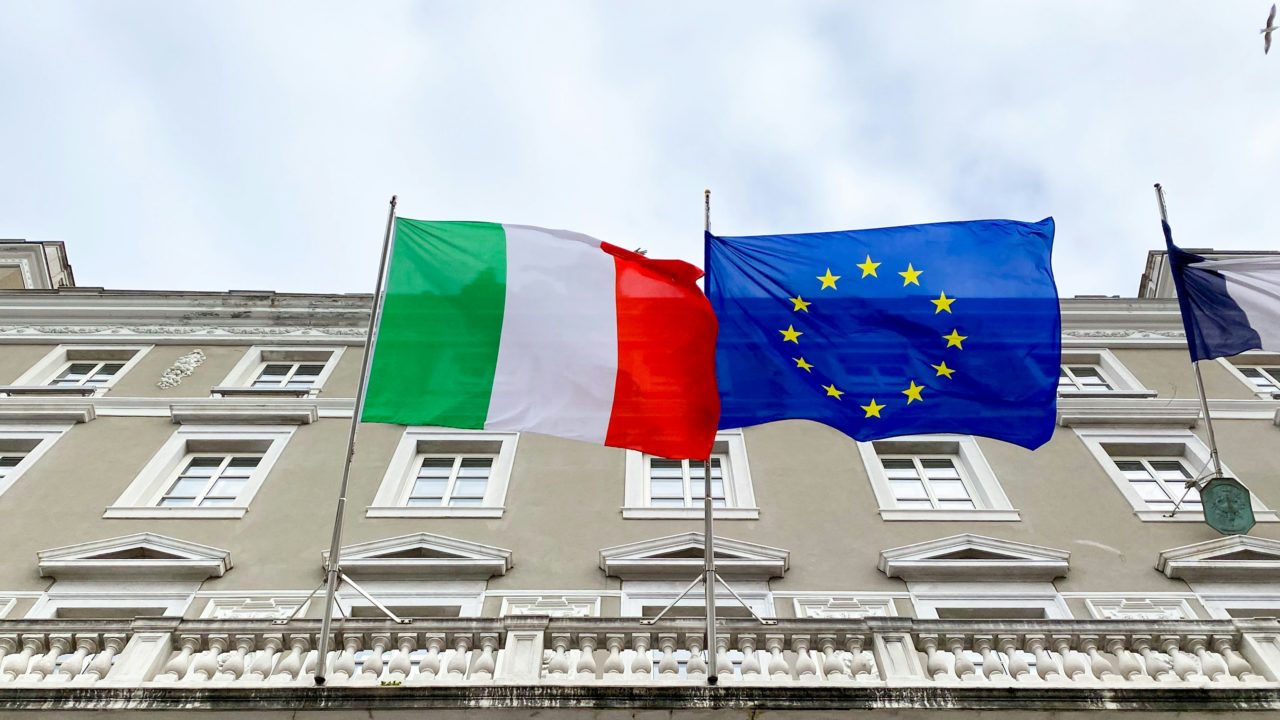 Conoce la lucha migrante detrás de la etiqueta de lujo ‘Made in Italy’; aquí las marcas top en la mira