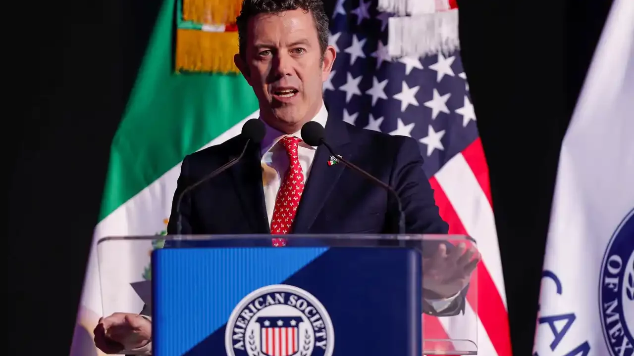 Firmas de EU suspenden anuncios de inversión por cautela ante reformas de AMLO