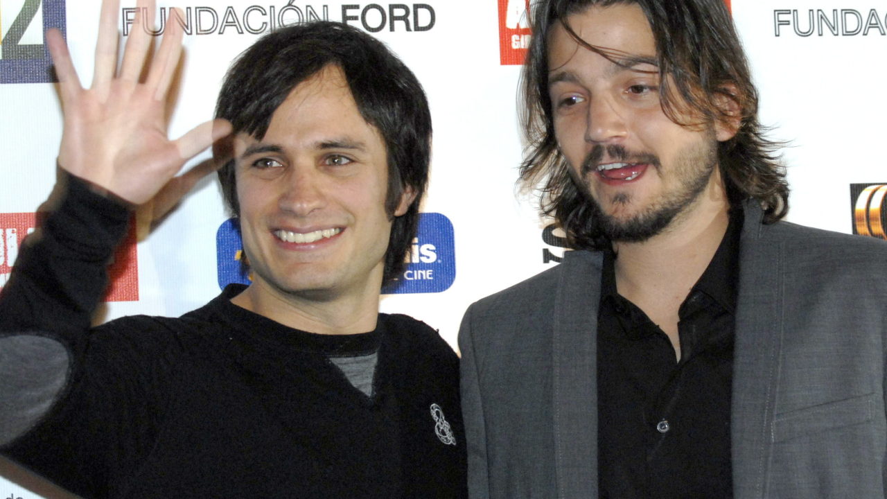 Gael García Bernal y Diego Luna se reúnen en ‘La Máquina’, una antifábula sobre el fracaso