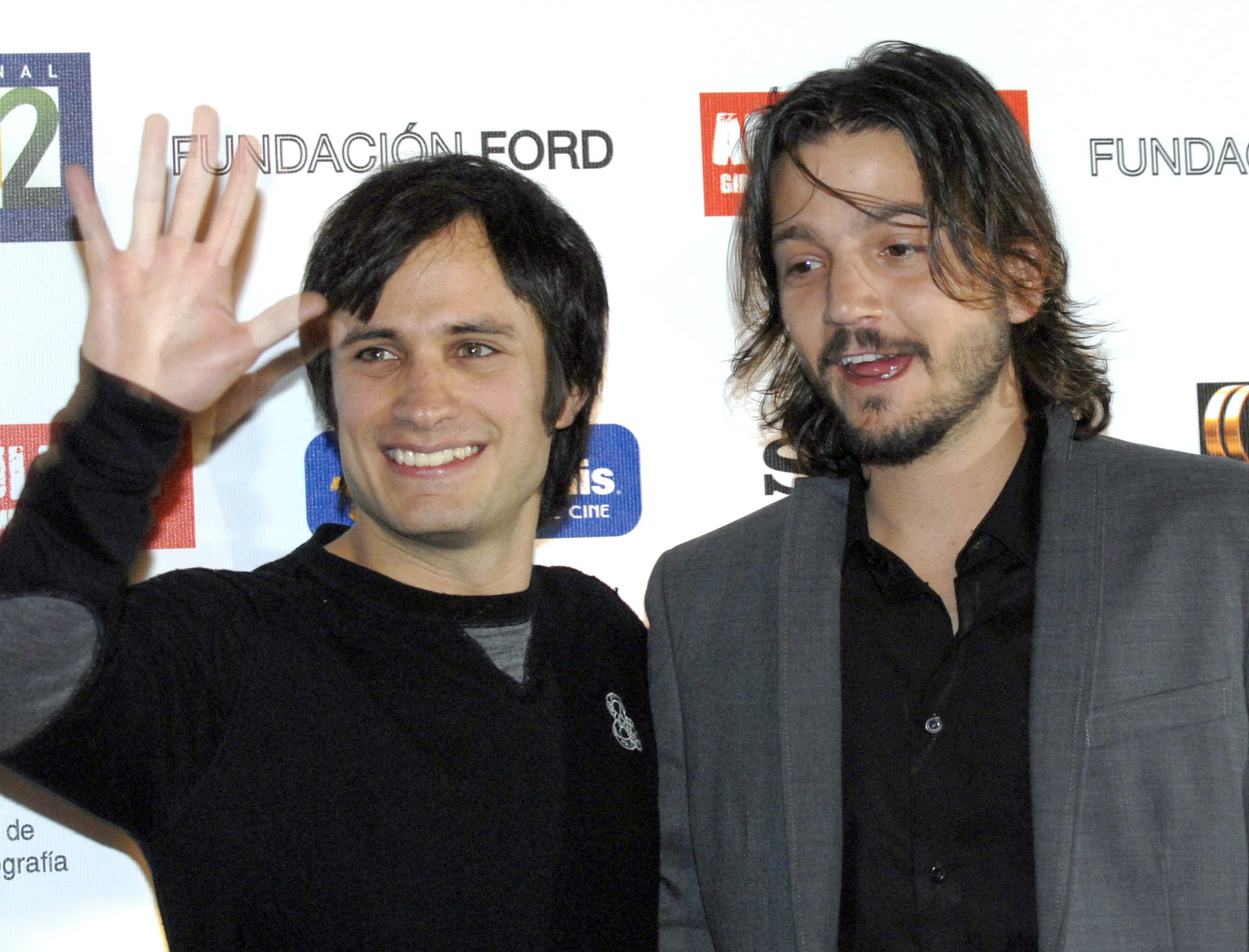 Gael García Bernal y Diego Luna se reúnen en ‘La Máquina’, una antifábula sobre el fracaso