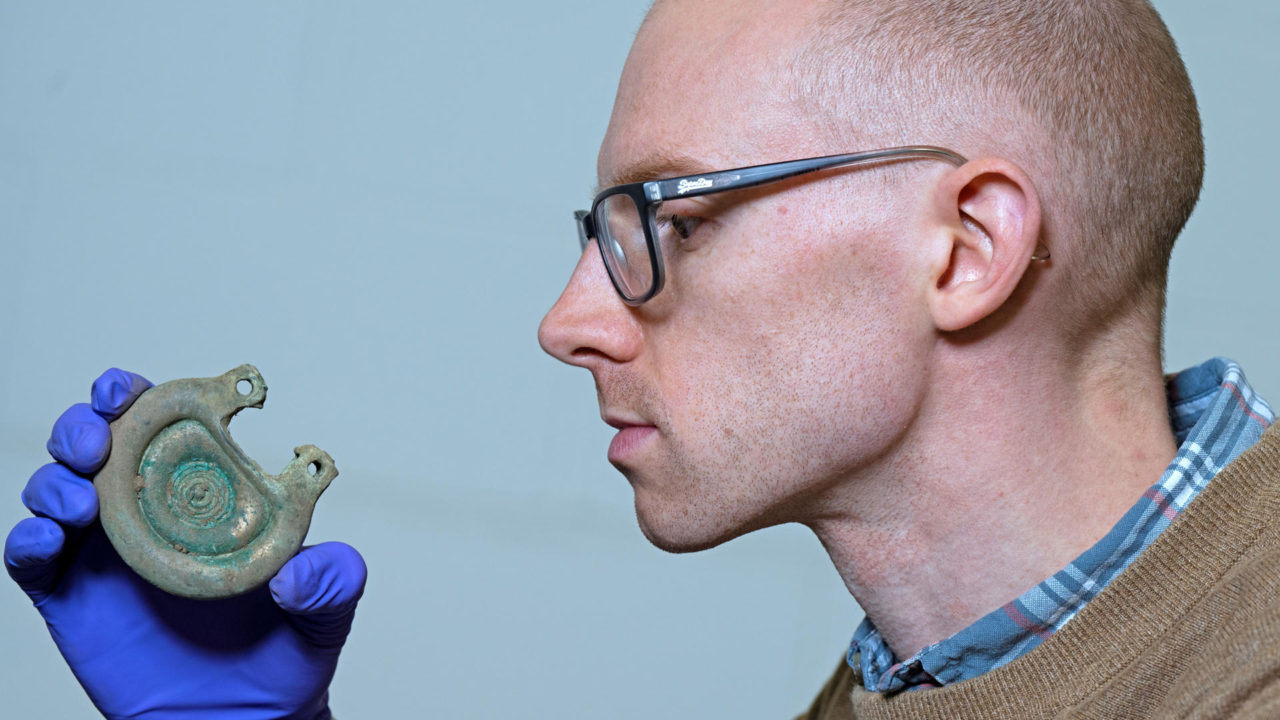 Descubren en Escocia uno de los mayores tesoros de la Edad del Bronce jamás encontrados