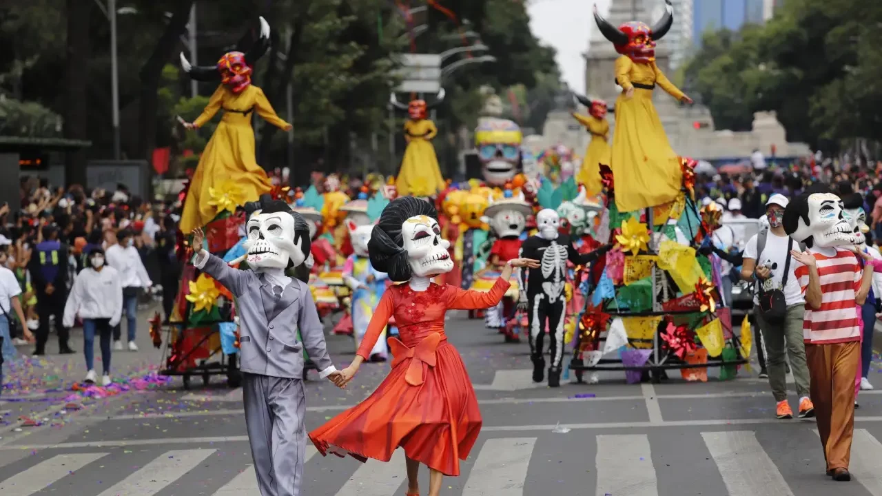 México estima una ocupación hotelera de más de 1.6 millones de turistas por Día de Muertos