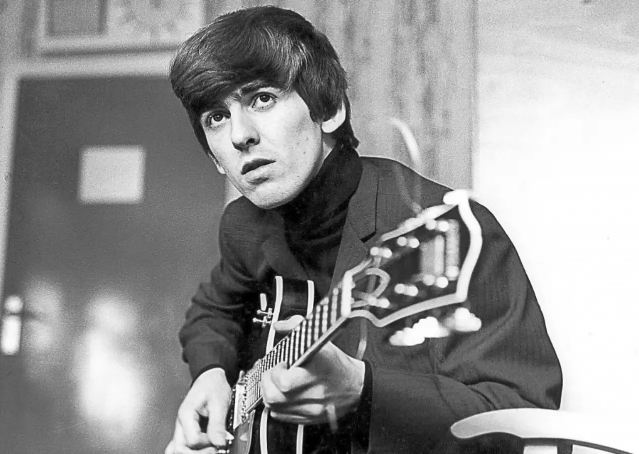 Primera guitarra de George Harrison sale a subasta por 800,000 dólares