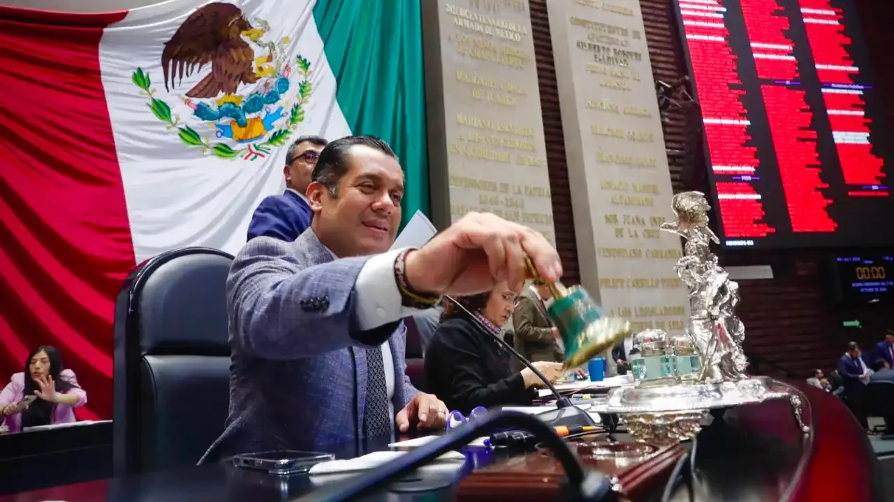 Diputados aprueban reforma energética para que Pemex y CFE sean ‘empresas públicas’; pasa al Senado