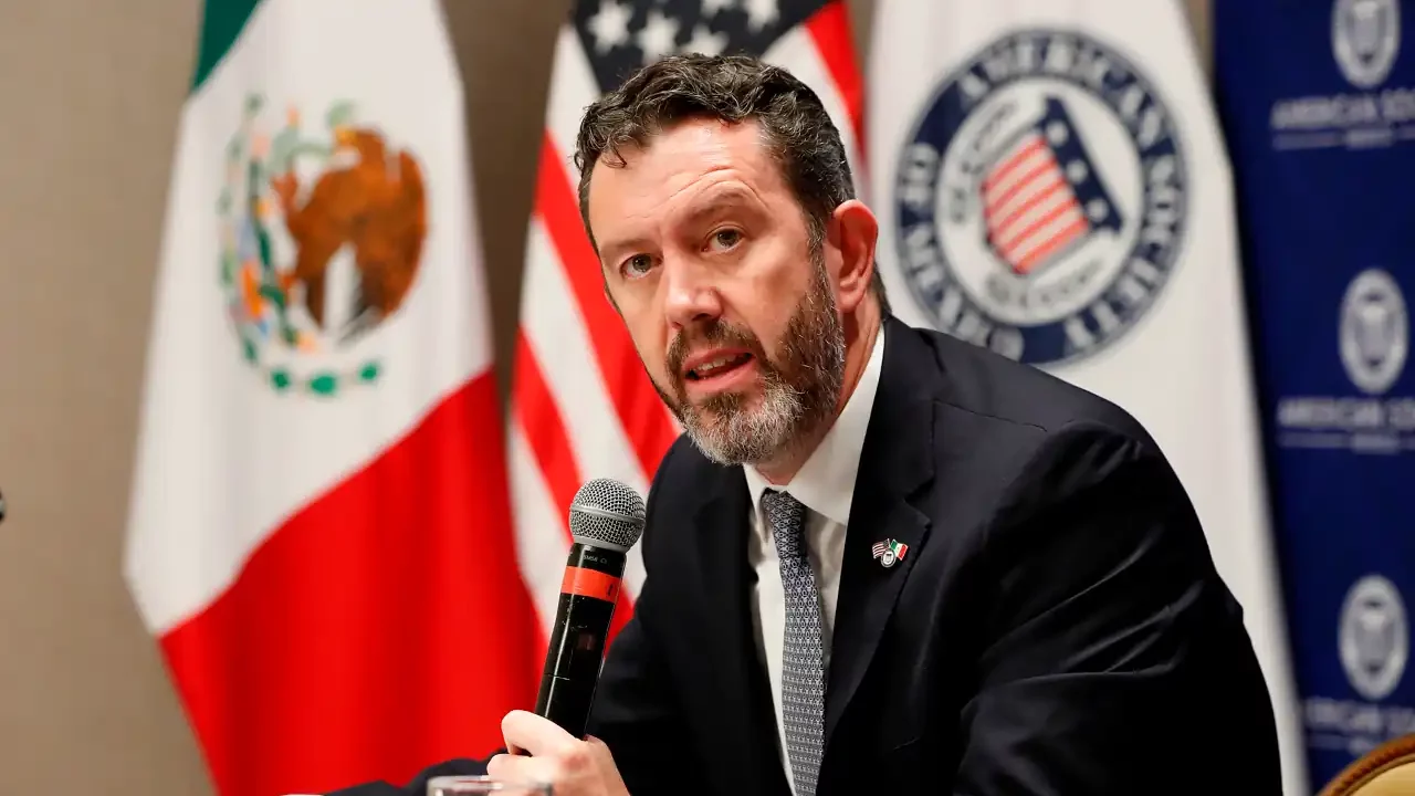 Relación con EU requiere compromiso de México en narcotráfico y migración: Larry Rubin