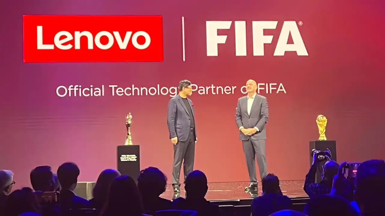 Infantino se aparece en el Lenovo Tech World 2024 y anuncia que la tecnológica es nuevo patrocinador oficial de la FIFA
