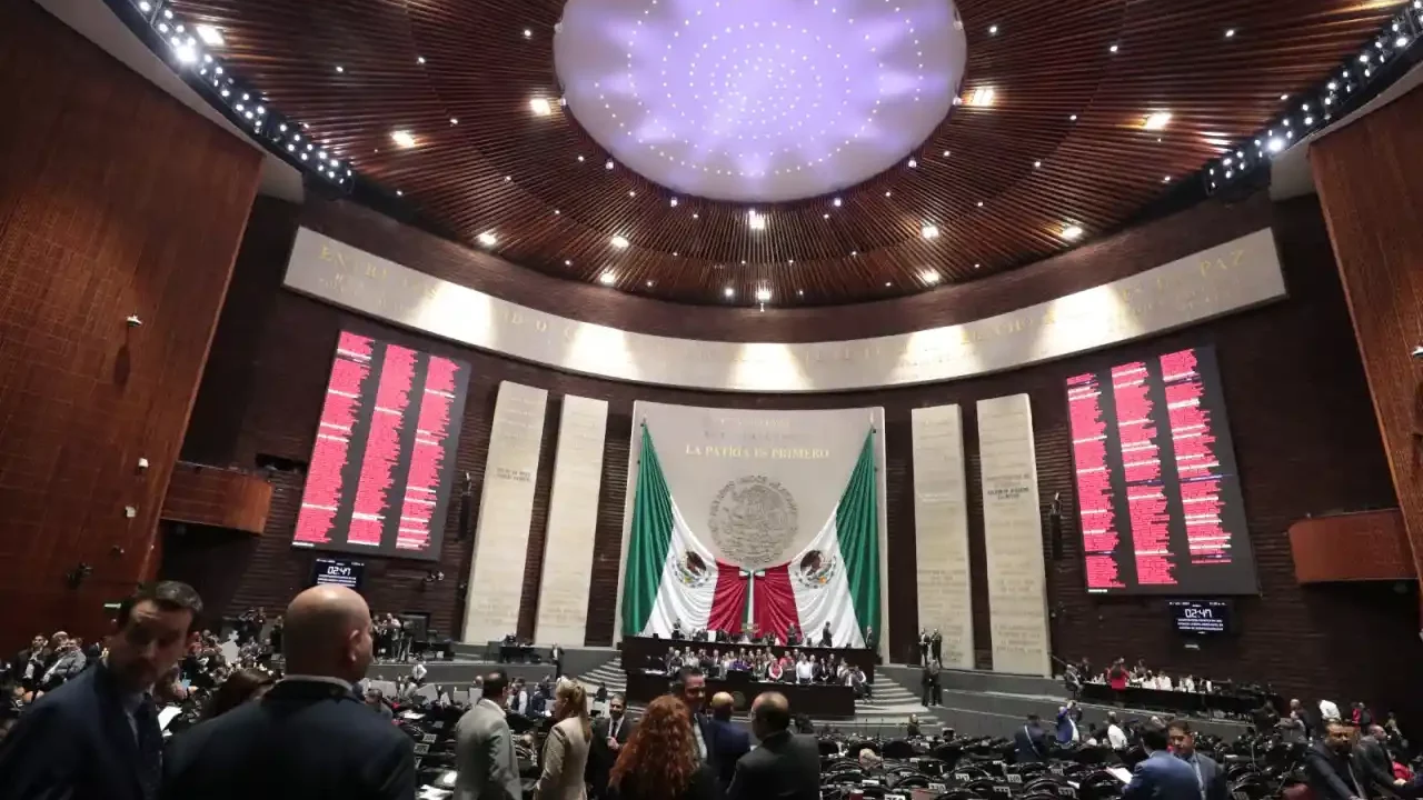 Diputados aprueban reforma que blinda cambios constitucionales