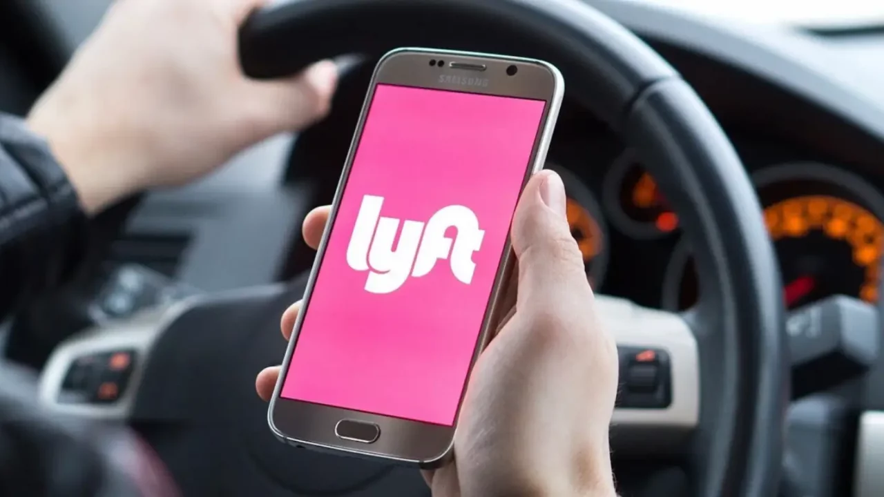 Lyft y la china Baidu lanzarán un servicio de robotaxis en Europa el próximo año