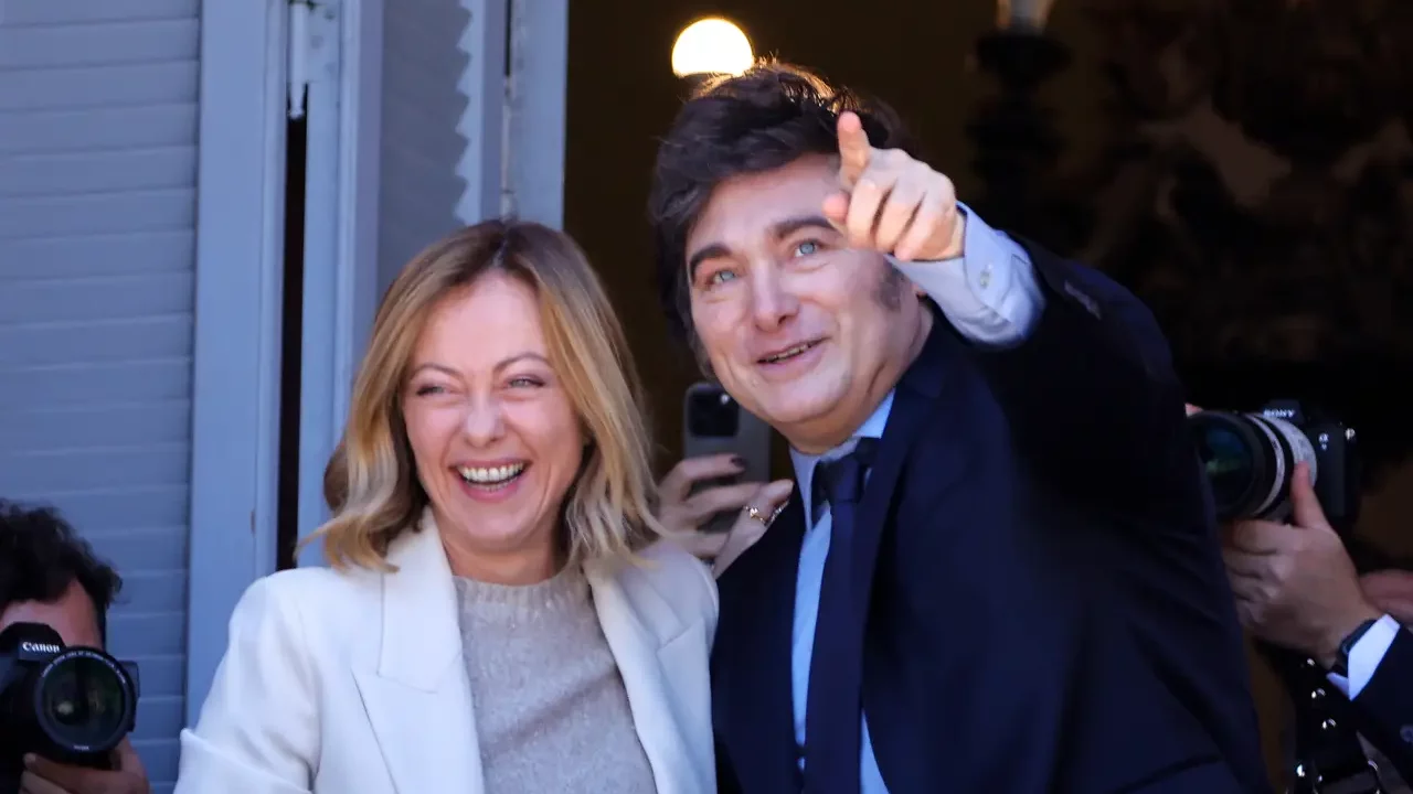 Javier Milei recibe a la primer ministra italiana Giorgia Meloni en la Casa Rosada