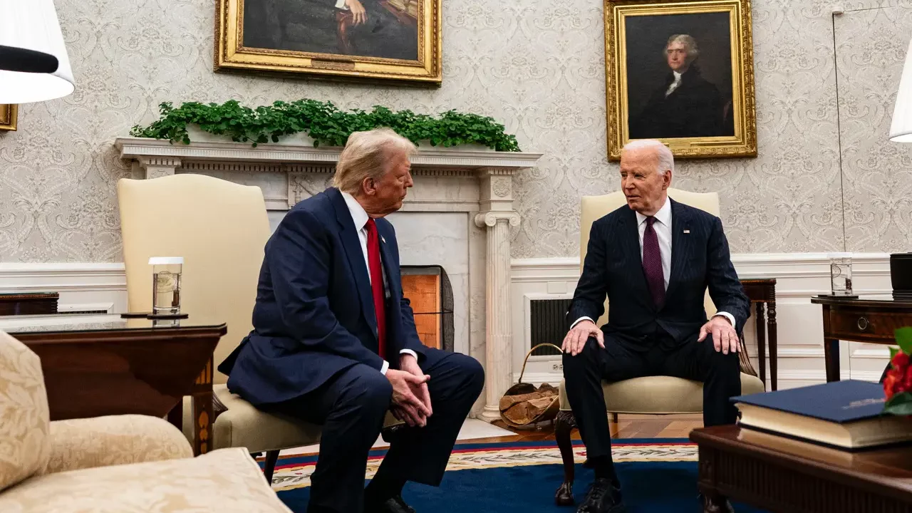 Trump revela que fue ‘muy agradable’ la reunión con Biden para preparar la transición