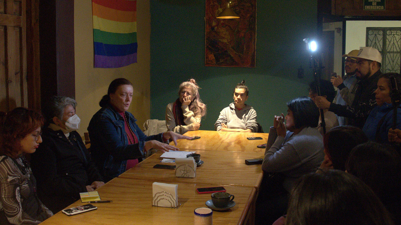 Colectivos LGBTQI+ exigen liberación de joven trans detenido en Chiapas