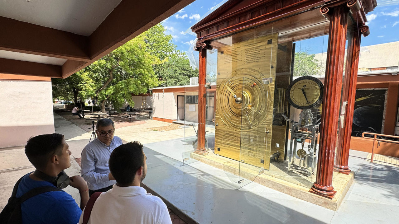 Científicos de Sonora recrean la ‘Anticitera’, la computadora mecánica más antigua de la humanidad