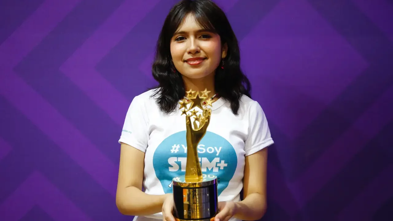 Mexicana gana el Global Student Prize 2024, convitiéndose en la mejor estudiante del mundo