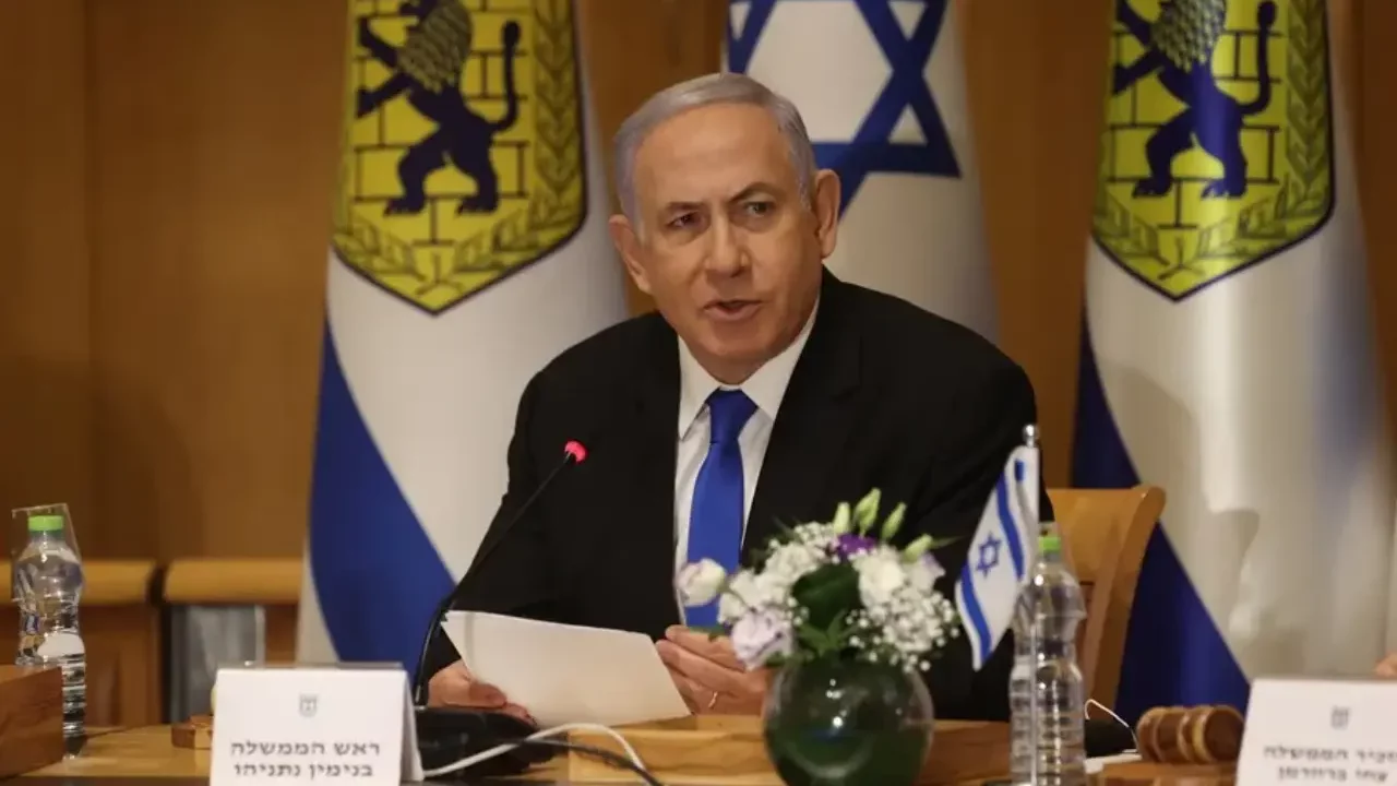 Netanyahu viaja a Hungría desafiando la orden de detención de la Corte Penal Internacional