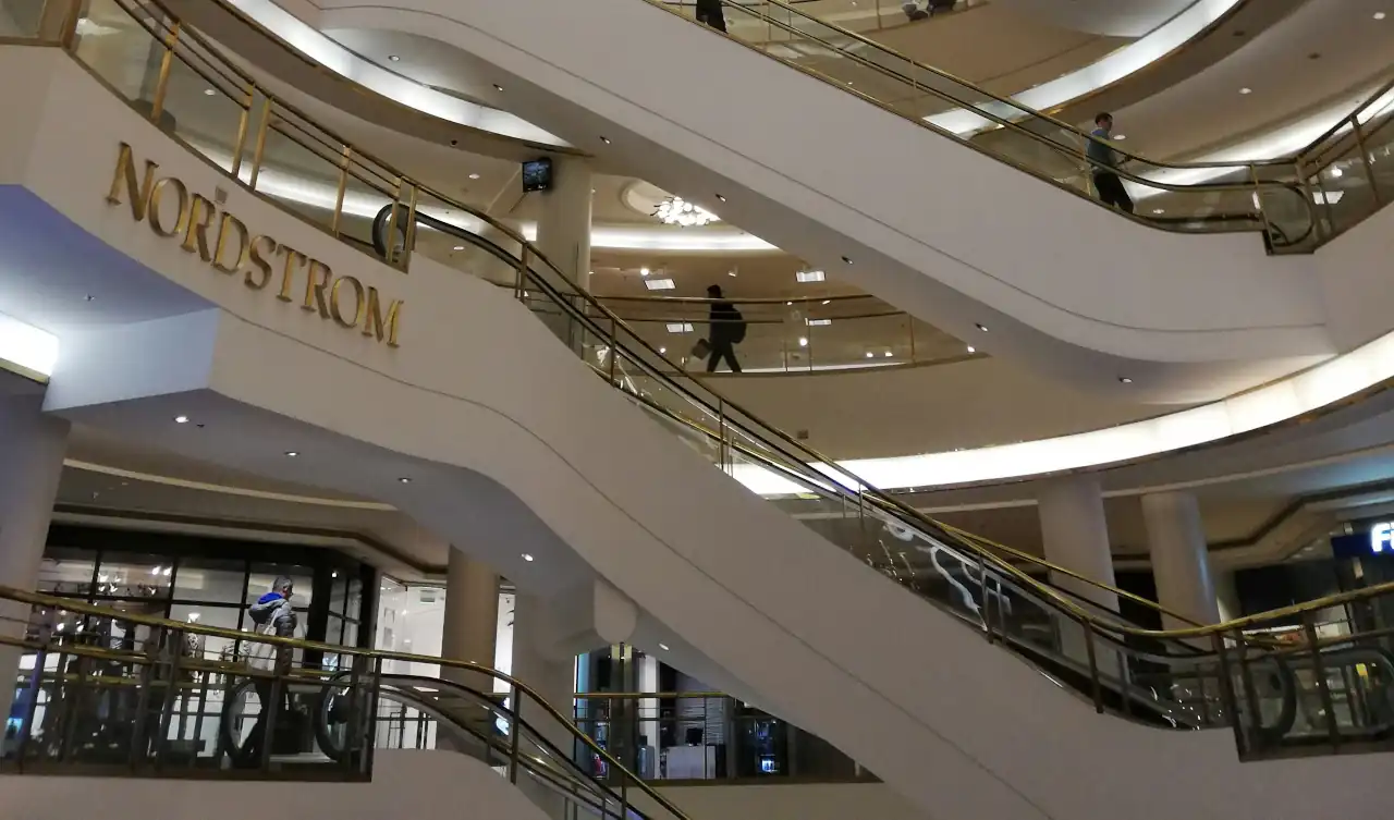 Liverpool cierra acuerdo definitivo para adquisición conjunta de Nordstrom de EU
