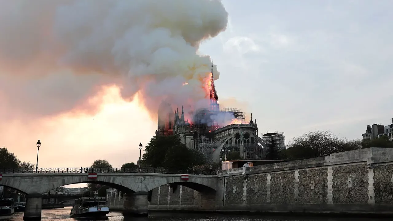 El incendio de Notre Dame, un drama fulgurante y accidental que conmocionó al mundo