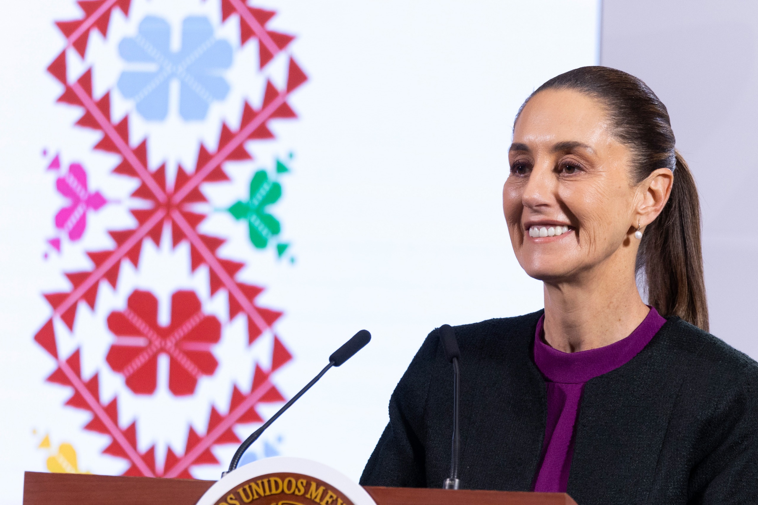 Sheinbaum defiende el lenguaje inclusivo para las mujeres ante aprobación de reforma constitucional