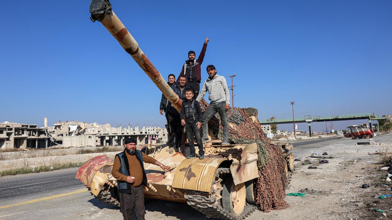 Estados Unidos anuncia que atacó varios objetivos del Estado Islámico en Siria