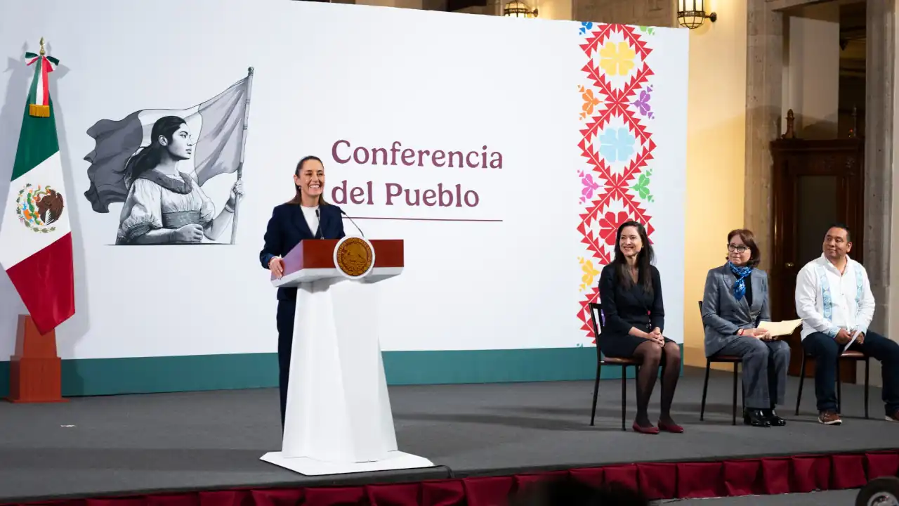 Sheinbaum defiende gasto para 2025 y garantiza dinero para salud, programas sociales e infraestructura