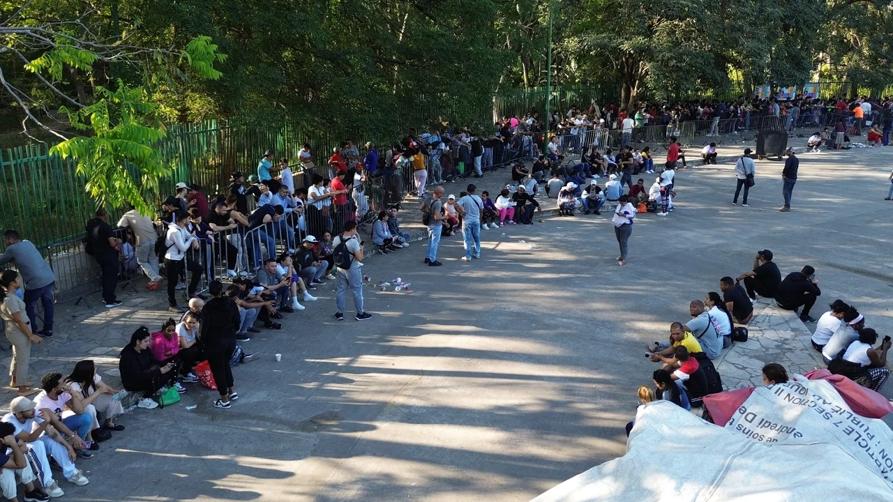 Gobierno de Trump detiene a más de 300 migrantes el martes
